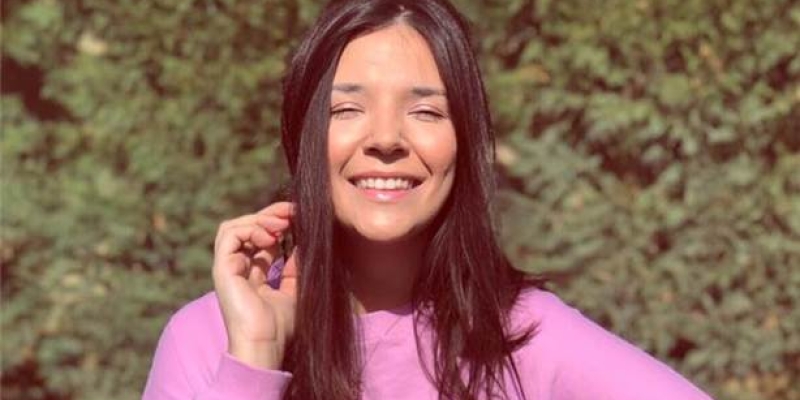 Ünlü Şarkıcı Tuğçe Kandemir İle Pınar Süer'in Düeti Sosyal Medyada Beğeni Topladı! 