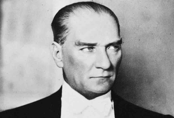 Mustafa Kemal Atatürk Vefatının 85. Senesinde Rahmetle Anılıyor!