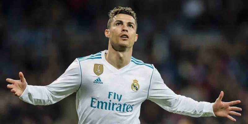 Cristiano Ronaldo Dubai'de Milyarderler Adasından Ev Satın Aldı!