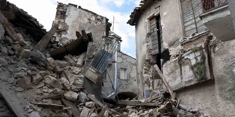Adana Kozan'da 5.5 Büyüklüğünde Deprem! 