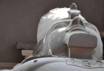 Mısır'da Tarihi Keşif! İkinci Ramses'in Devasa Heykeli Kumdan Çıkarıldı! 