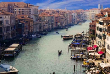 Venedik'ten Turist Yoğunluğuna Karşı 2024 Yılında İki Yeni Karar! 