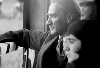 Atatürk'ün Gizli Aşkı Fikriye Aslında Kimdi? 