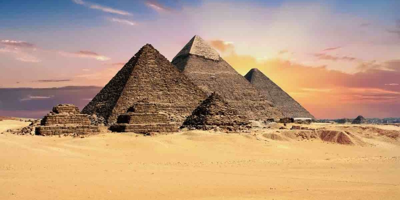 Mısır'ın İlk Kraliçesinin Mezarı Bulundu! 
