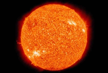 Uzayın En Parlak Nesnesi Keşfedildi! Güneşten 500 Trilyon Kat Parlak! 