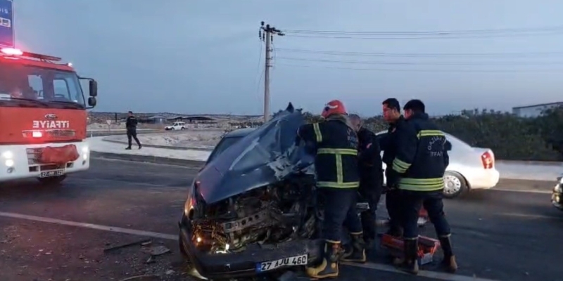 Gaziantep’te 5 aracın karıştığı zincirleme kaza: 3 yaralı