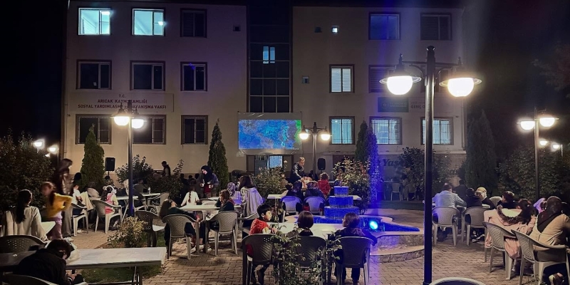 Arıcak ilçesinde açık hava sinema etkinliği