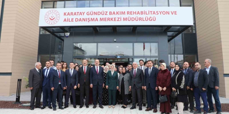 Bakan Göktaş, Konya’da evlilik kredisinden yararlanan çiftin nikah şahidi oldu