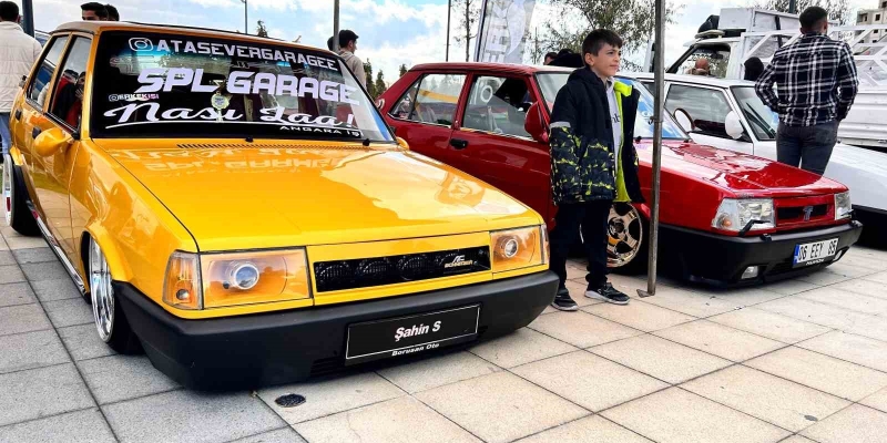 Ankara’da ‘Otomobil Festivali Güzellik ve Desibel Yarışması’ renkli görüntülere sahne oldu