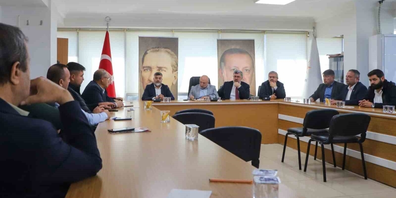 Muhtarlar talep ve şikayetlerini milletvekillerine ilettiler