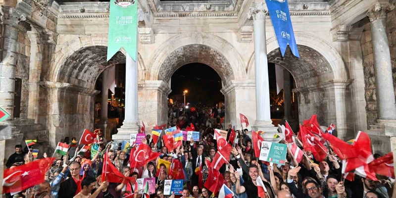 Kaleiçi Old Town Festivali 21 ülkeden 26 şehrin heyetlerini ağırlayacak