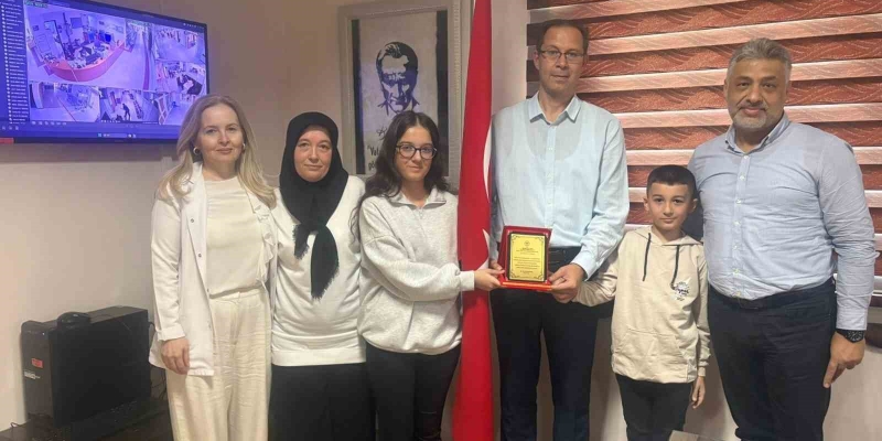 Genç kız sağlığına kavuştu, annesi hastaneye bağış yaptı