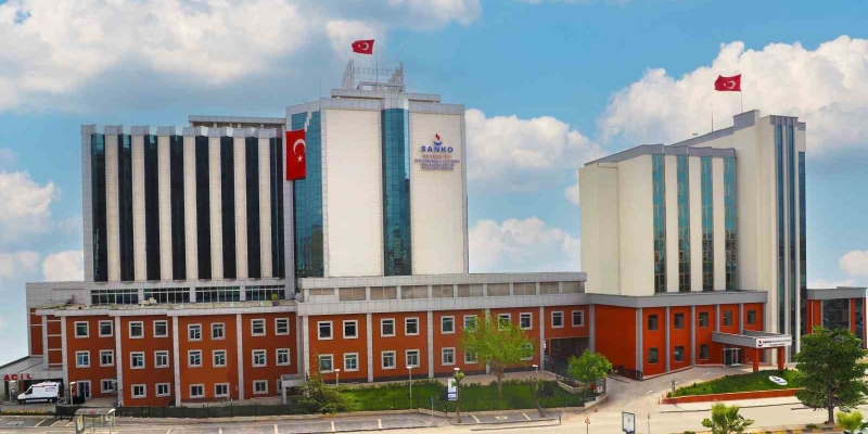 SANKO Üniversitesi Hastanesi’nde robotik cerrahi ile diz protez ameliyatları başarıyla gerçekleştiriliyor
