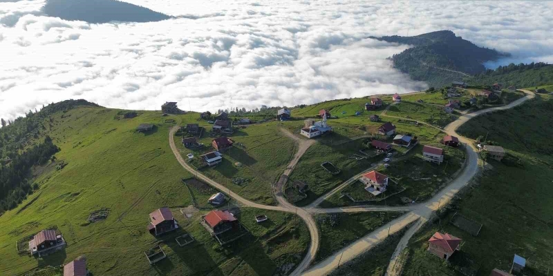 Büyük Harman Yaylası’ndan sis denizi manzaraları