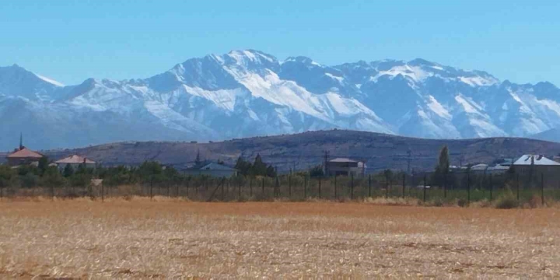 Binboğa Dağı beyaza büründü