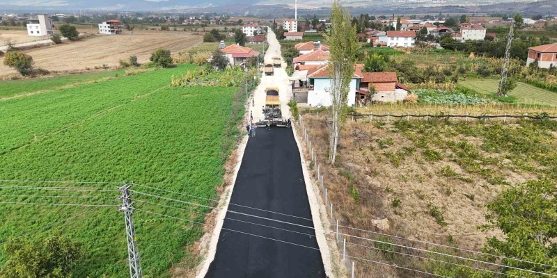 Erbaa’da 2,5 kilometrelik eski Tokat-Erbaa yolu asfaltla buluşuyor