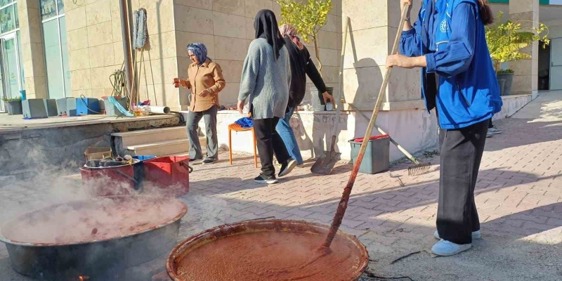 Karapınar’da gençlerden anlamlı çalışma