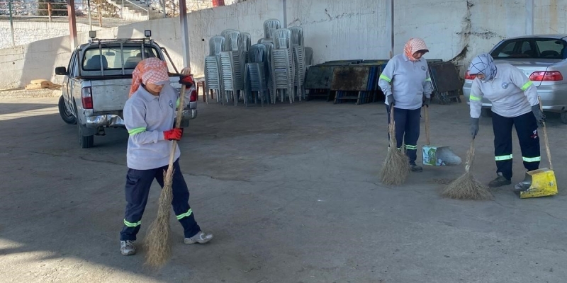 Bozdoğan Belediyesi ekiplerinden cemiyet sonrası temizlik mesaisi