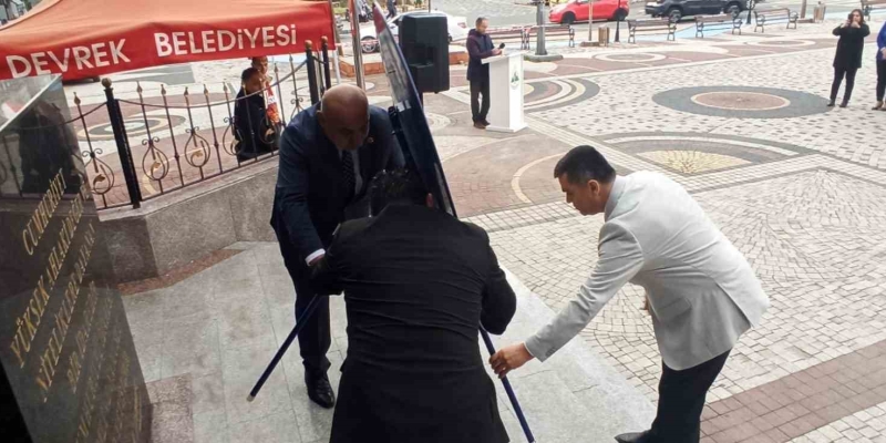 Devrek’te "Muhtarlar Günü" düzenlenen törenle kutlandı