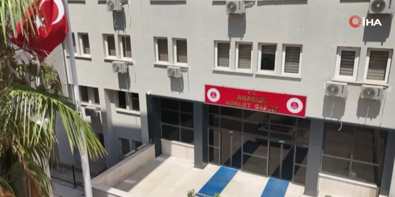 Kuyumcuyu ’FETÖ’ ile korkutup 10 milyon TL dolandıran şüpheli tutuklandı
