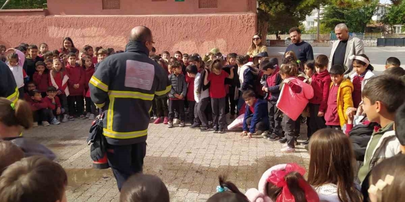 Çorum’da ilkokul öğrencilerine yangın eğitimi