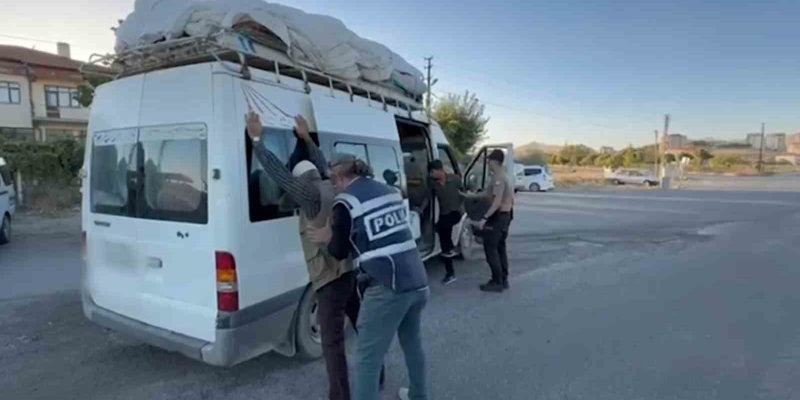 2 cinayetten aranan firari şüpheli 22 yıl sonra yakalandı