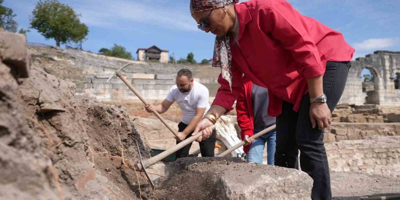 Sosyal Yardım İşleri çalışanları bu sefer tarihe dokundu