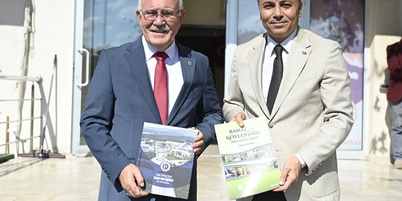 Rektör Prof. Dr. Savaş, Banaz MYO’yu ziyaret etti