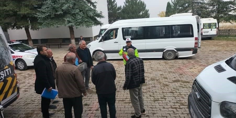 Altıntaş’ta öğrenci servislerinde denetim