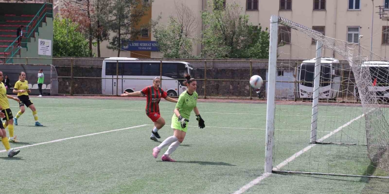 TFF Kadınlar 3. Ligi: Cizre Spor Lisesiç 4 - Hakkari Hayalkent Spor:
