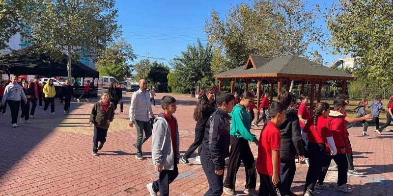 Osmaniye’de öğrenciler afet tatbikatında bilinçlendirildi