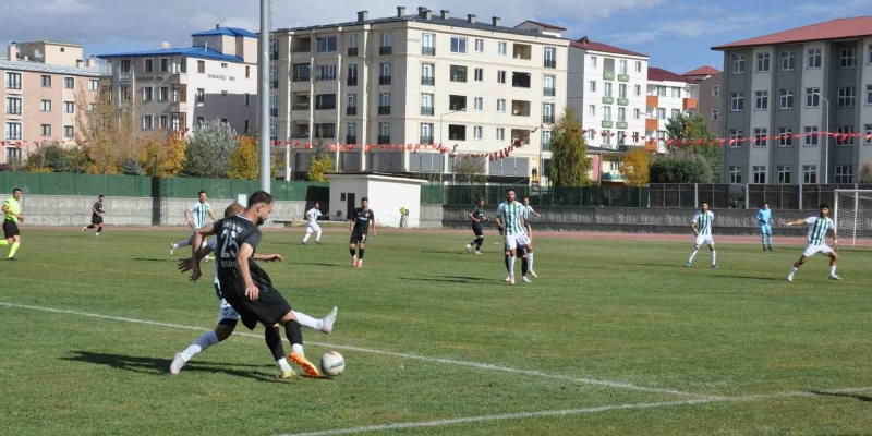 Kars 36 Spor: 4 Şırnak Petrol Spor: 1