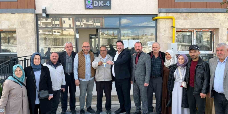 Mihalıççık’ta depreme dayanıklı konutların hak sahiplerine teslimi başladı