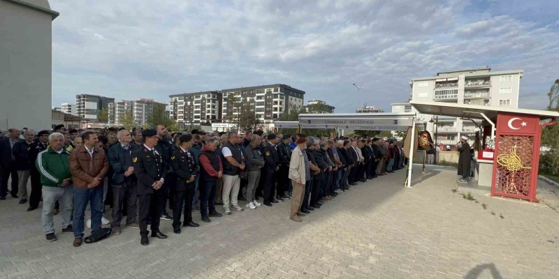 Komşu kavgasında vurularak öldürülen emekli astsubay son yolculuğuna uğurlandı