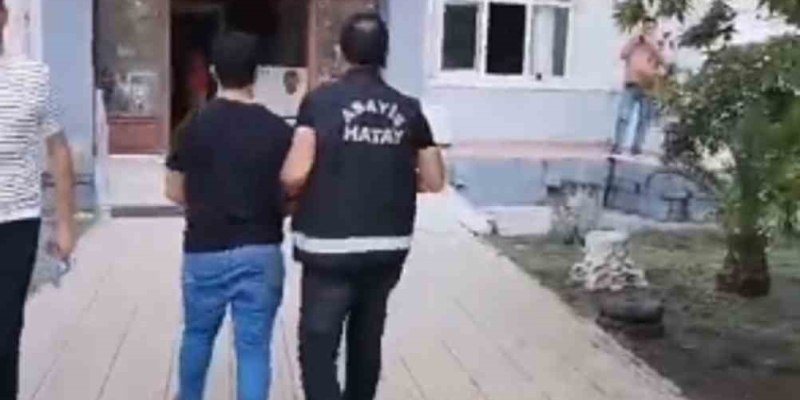 Hatay’da hapis cezası ile aranan 2 şahıs yakalandı