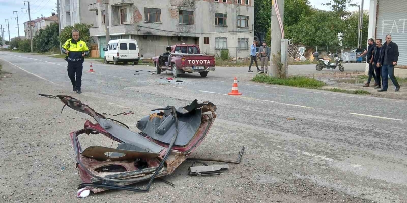 Bafra’da kamyon ile pikap çarpıştı: 1 yaralı