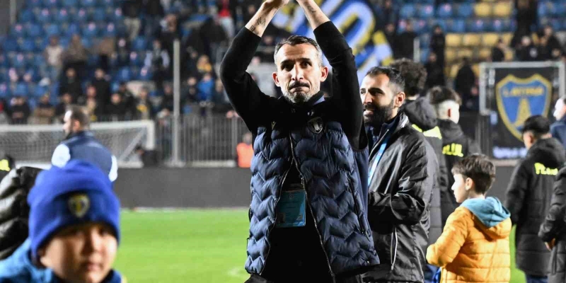 Mehmet Topal’ın takımı Petrolul’den ’özel’ galibiyet