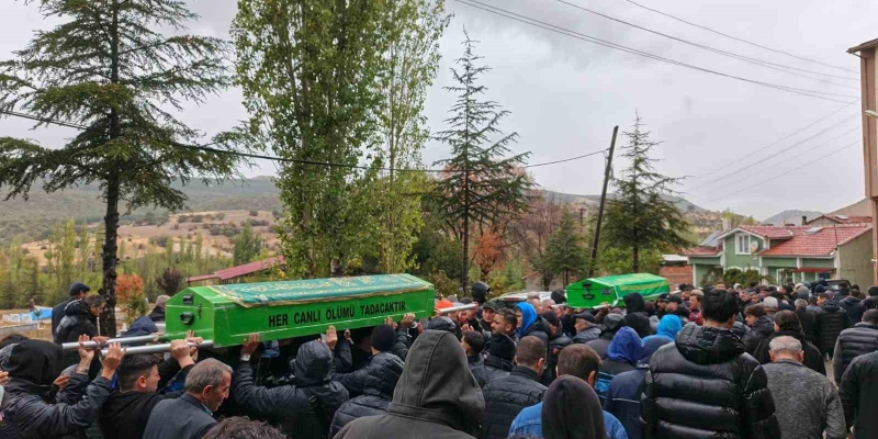 Belçika’da ölen gurbetçi gençler toprağa verildi