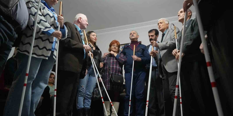 Samsun’da görme engellilere beyaz baston desteği