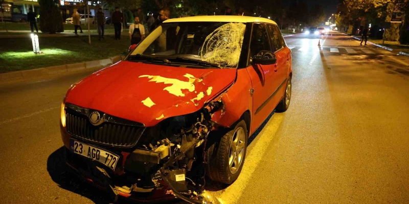 Elazığ’da otomobilin çarptığı yayalardan biri hayatını kaybetti