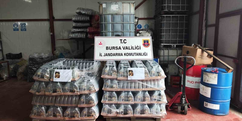 Bursa’da kaçak motor yağı üretimine operasyon