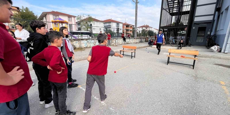 Gençlik merkezi tanıtımları sürüyor