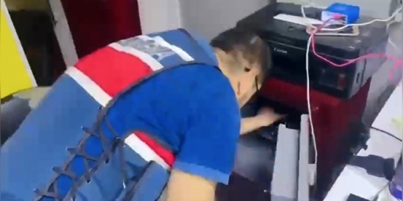 Osmaniye’de 3 milyon TL’lik kaçak elektronik operasyonu