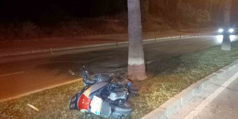 Direğe çarpan motosiklet sürücüsü hastanede öldü