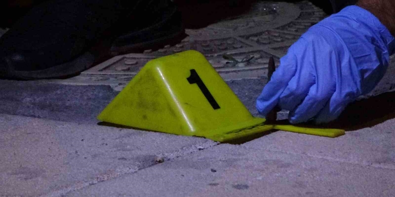 Malatya’da kaldırımda bulunan Kalaşnikof mermisi polisi alarma geçirdi