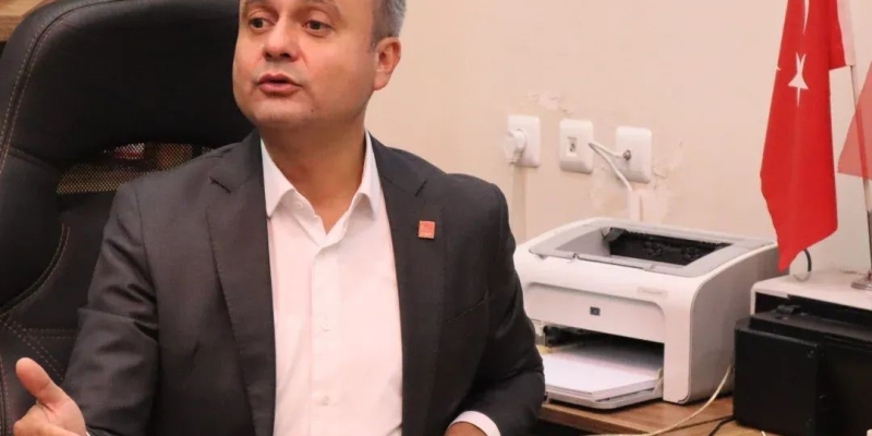 ’Ekonomi kötü’ diyen CHP’li başkan kongreyi 5 yıldızlı otelde yapma kararı aldı