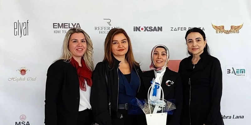 SUBÜ öğrencisi Bursa Fashion Week’te üçüncülük elde etti