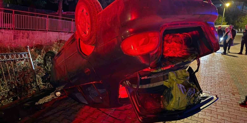 Burdur’da otomobil takla attı, dereye düşmekten son anda kurtuldu