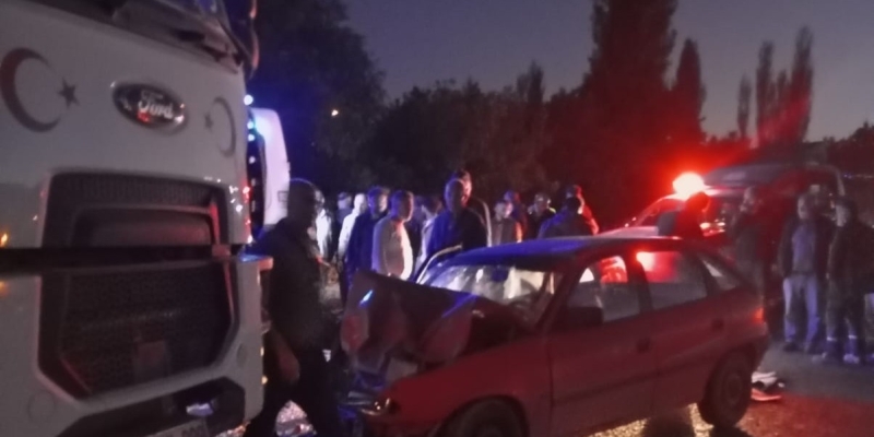 Malatya hafriyat kamyonu ile otomobil çarpıştı: 1 ölü 1 yaralı