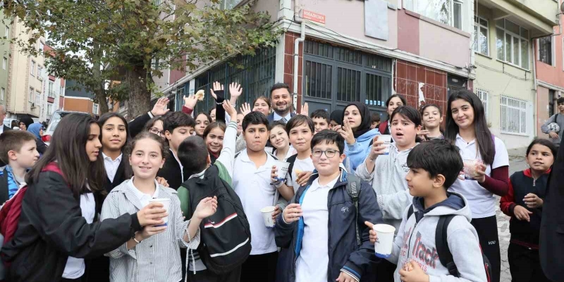 Kağıthane Belediyesi’nden okullara sıcak çorba ikramı